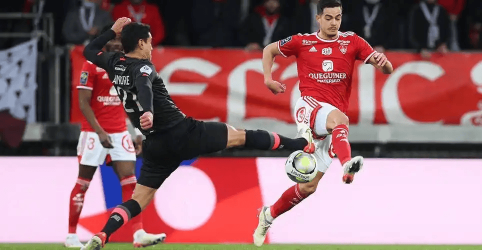 法甲中游卡位战：布雷斯特主场破局遇阻，图卢兹残阵客场争分